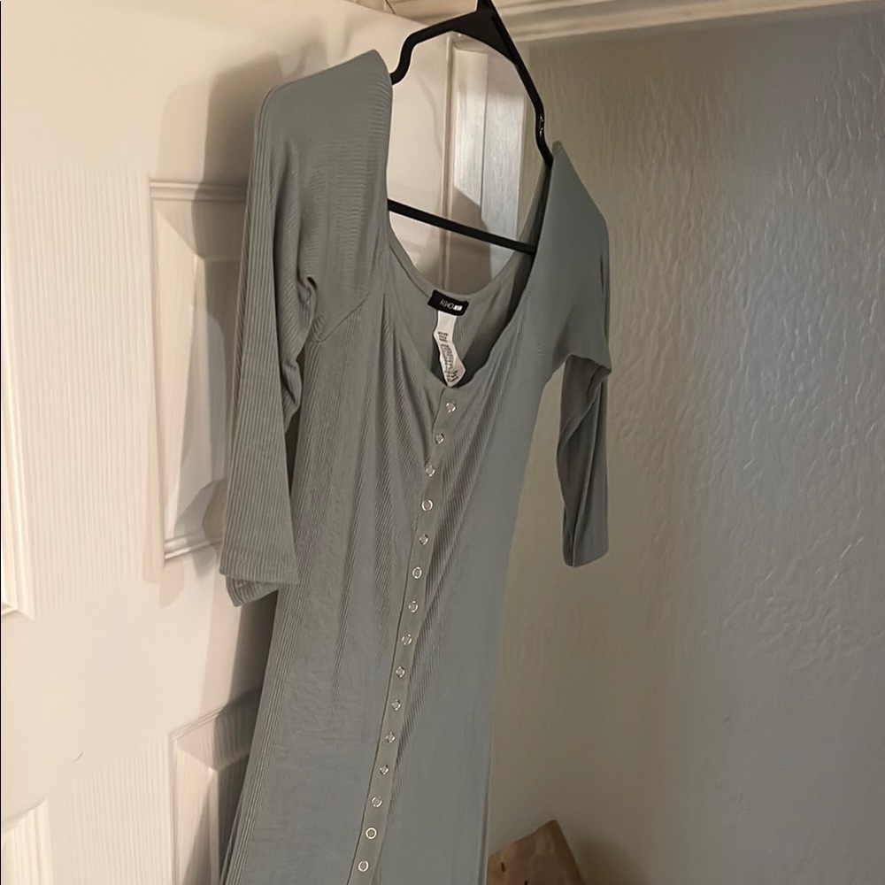 Elegant Button-Down Midi Dress in Sage Green - Pregnancy Dress